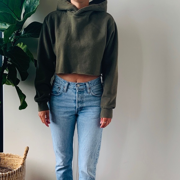 Aritzia cropped sweater - Picture 1 of 4